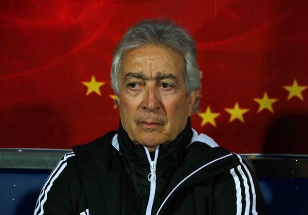 الكابتن حلمي طولان