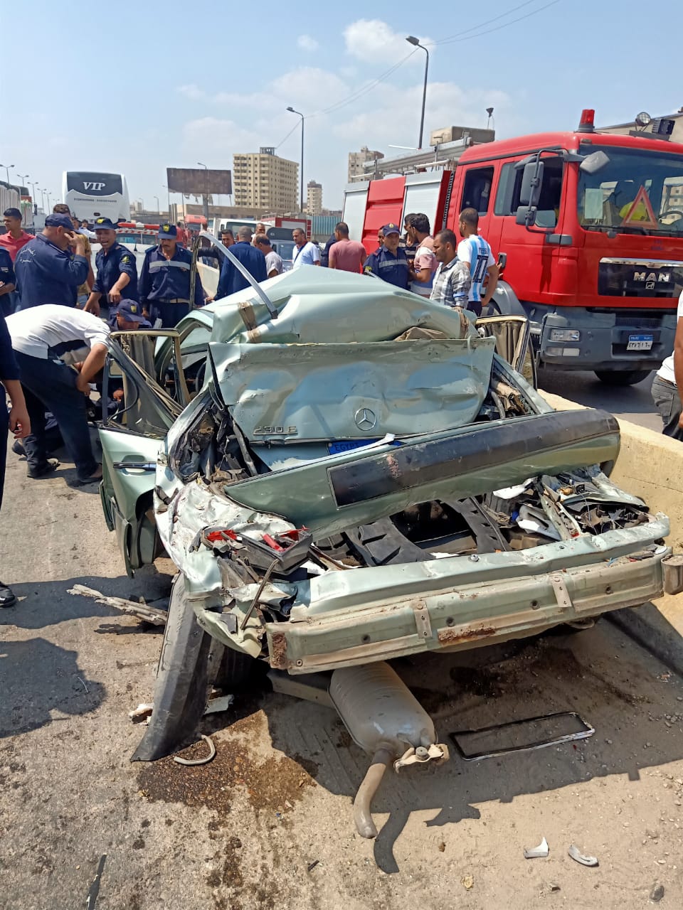بالصور .. إصابة 7 أشخاص في اصطدام اتوبيس فريق غزل المحلة ب 3 سيارات