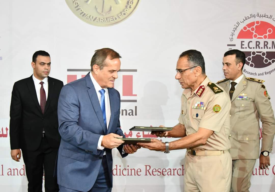 القوات المسلحة توقع عقد إنشاء المركز الدولى البحثى والعلاجى للخلايا الجذعية
