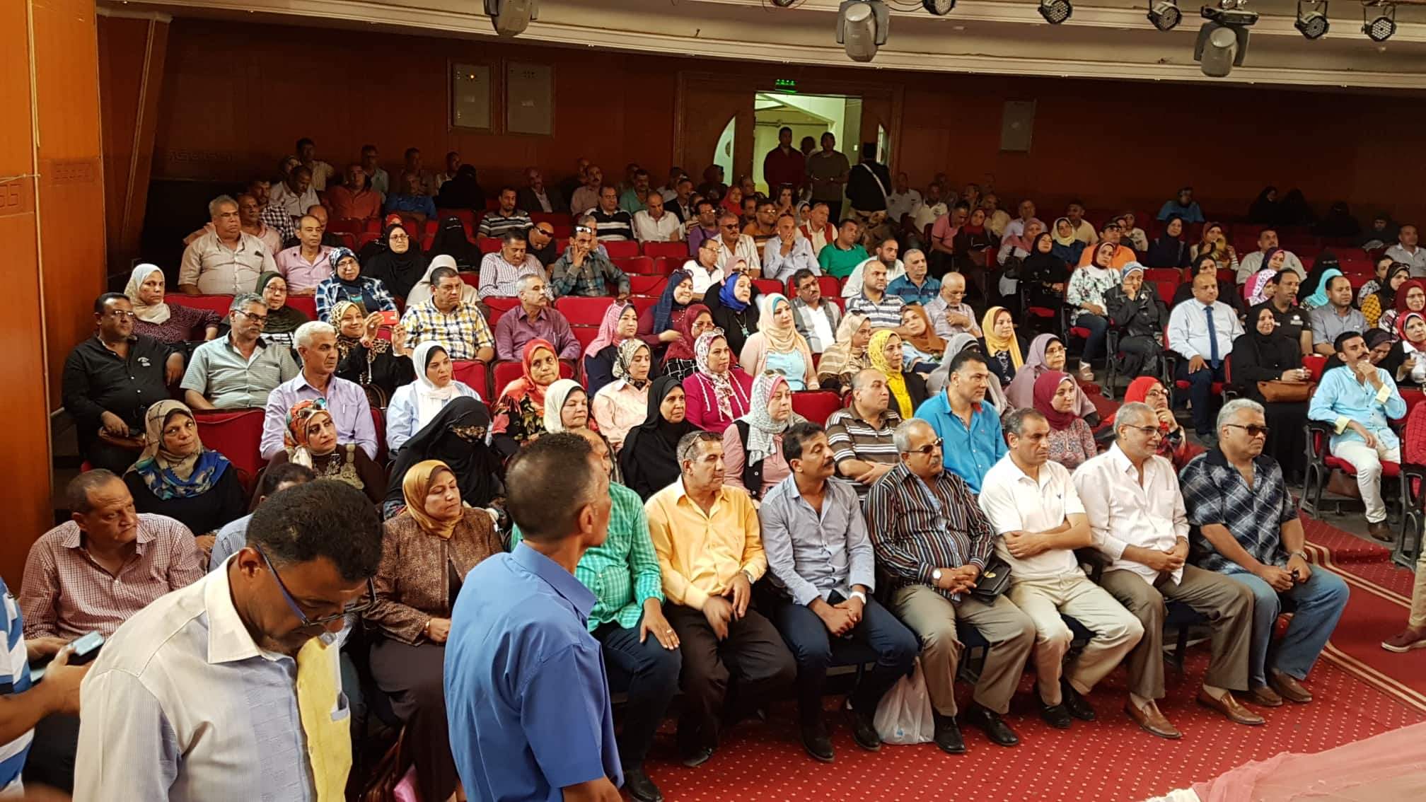 محافظ بورسعيد: التعليم الموازى أدى إلى ضياع القيم الأصيلة فى المجتمع