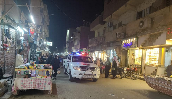 مرور إسنا بالأقصر يشن حملة مكبرة للحد من التكدسات وضبط المخالفين