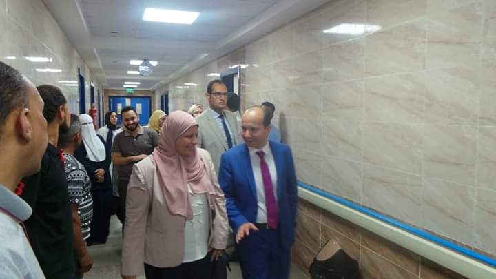 وكيل الصحة بالقليوبية الصحة يشيد بآداء فريق العمل بمستشفى القناطر