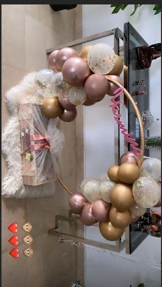 ياسمين صبري تستعرض هدايا عيد ميلادها.. صور