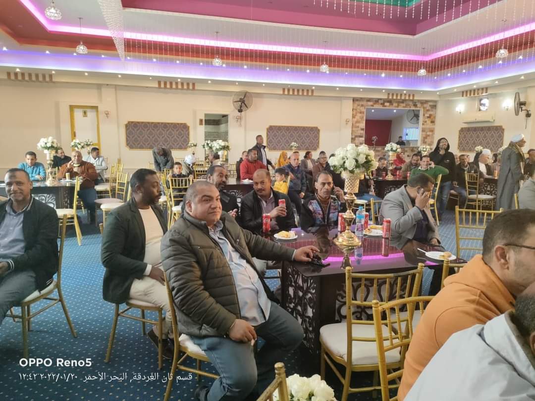 رئيس كهرباء القناة يبحث مديونيات السياحة للقضاء على الفقد لدعم الاقتصاد الوطنى