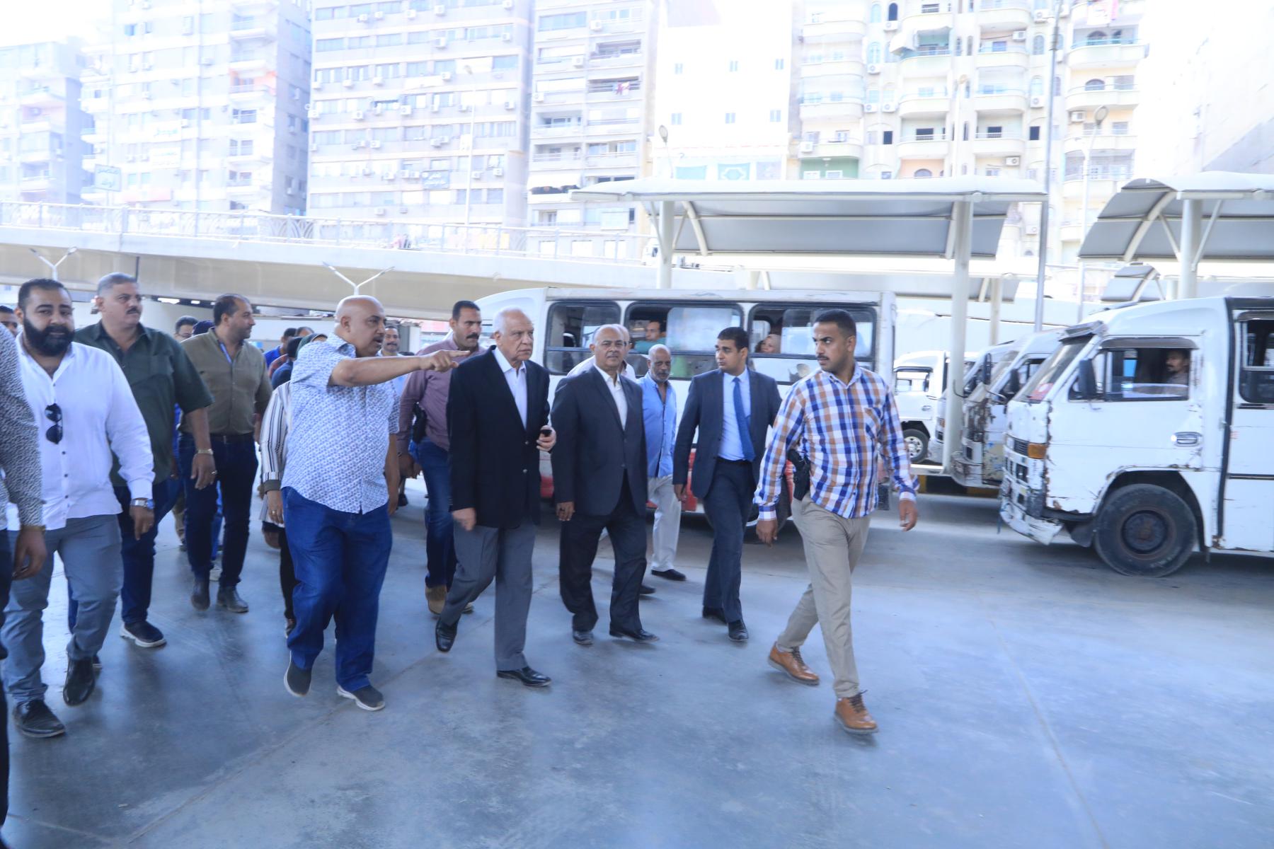 موقف سرفيس حضاري جديد بالجيزة