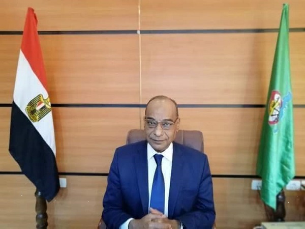 الدكتور اكرم حسن 