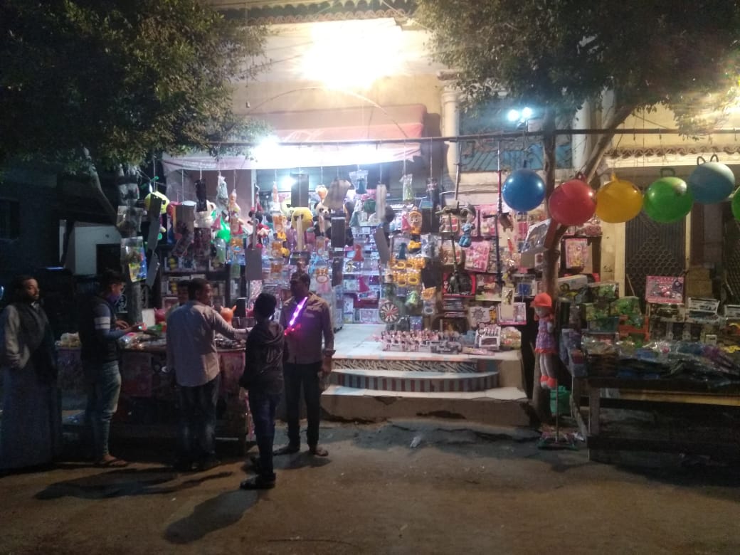 بالانشاد الدينى والتأمل فى سيرة الرسول.. قرية كوم السمن تحتفل بالمولد النبوى