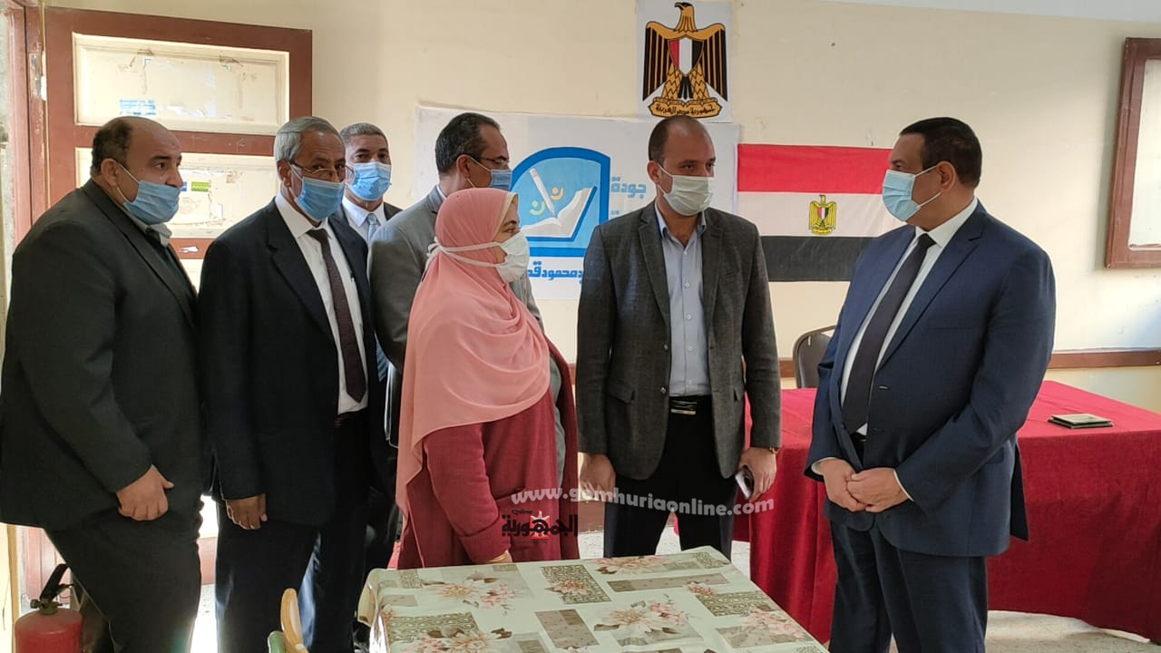 محافظ البحيرة يتابع استعدادات اللجان الانتخابية لجولة الإعادة غدا ..صور