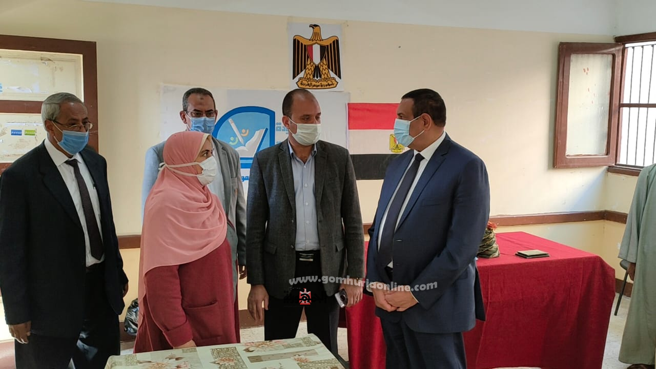 محافظ البحيرة يتابع استعدادات اللجان الانتخابية لجولة الإعادة غدا ..صور