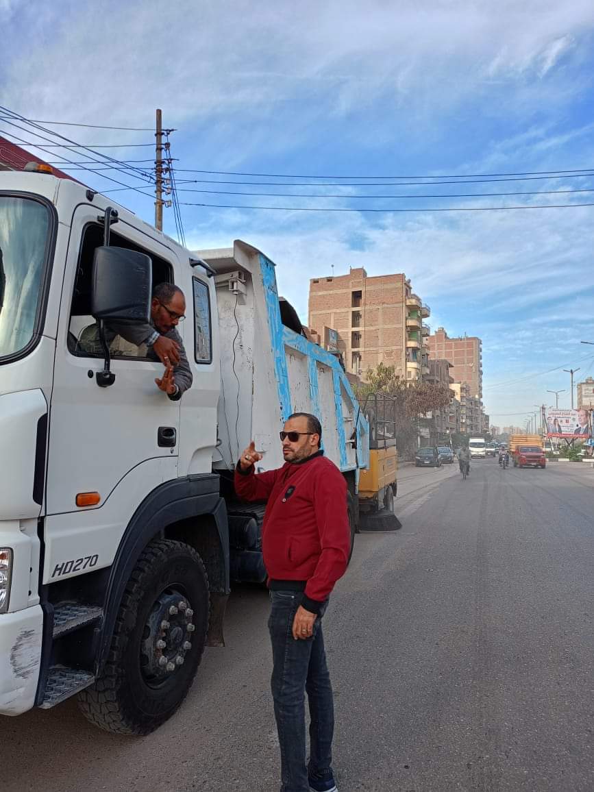 رفع كفاءة الطرق العامة الرئيسية لمداخل مدينة الزقازيق 