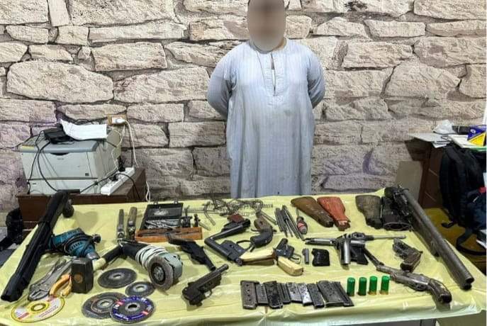 المتهم والمضبوطات 