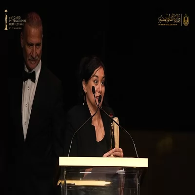 سارة فرنسيس 