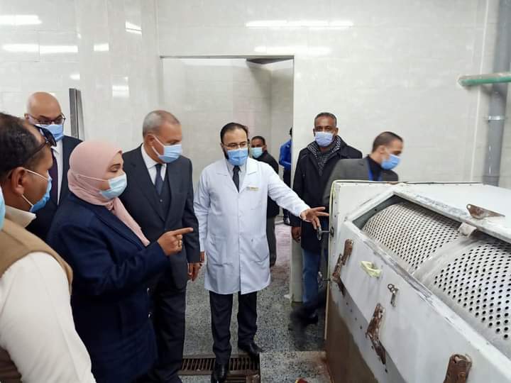 محافظ القليوبيه يتفقد اعمال تطوير مستشفي النيل للتامين الصحي بشبرا الخيمة
