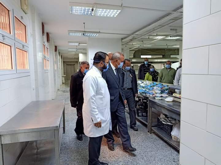 محافظ القليوبيه يتفقد اعمال تطوير مستشفي النيل للتامين الصحي بشبرا الخيمة