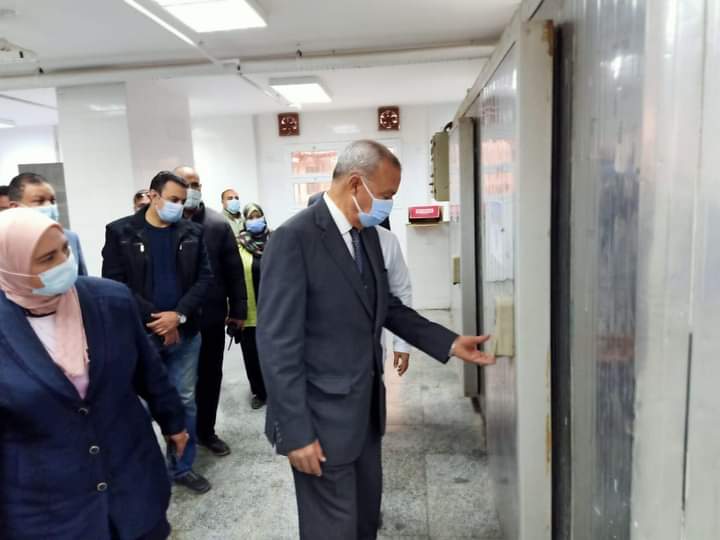محافظ القليوبيه يتفقد اعمال تطوير مستشفي النيل للتامين الصحي بشبرا الخيمة