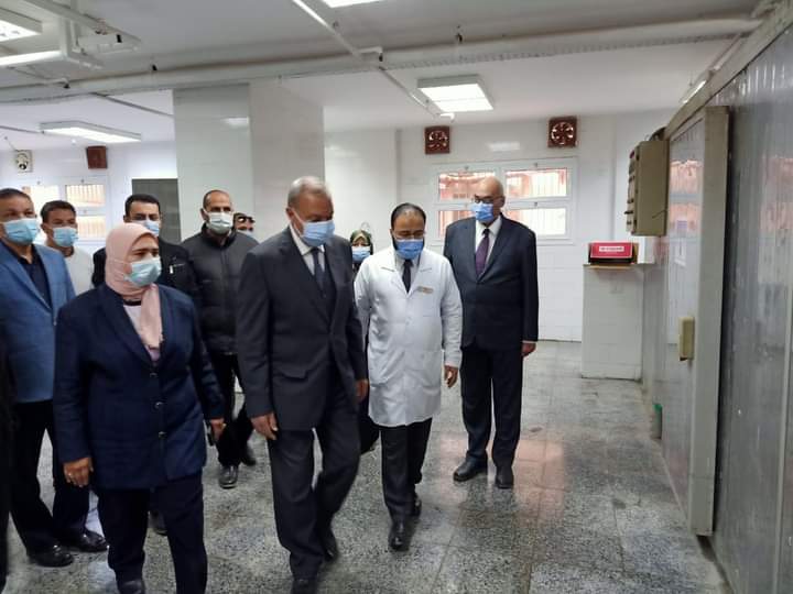 محافظ القليوبيه يتفقد اعمال تطوير مستشفي النيل للتامين الصحي بشبرا الخيمة