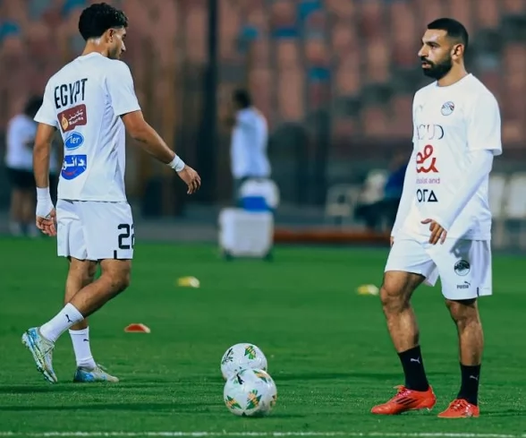 صلاح ومرموش يقودان منتخب مصر ضد زيمبابوي اليوم في كأس أمم إفريقيا 