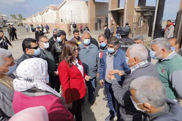 محافظ دمياط تتفقد الأعمال الجارية بسوق الجملة بشطا