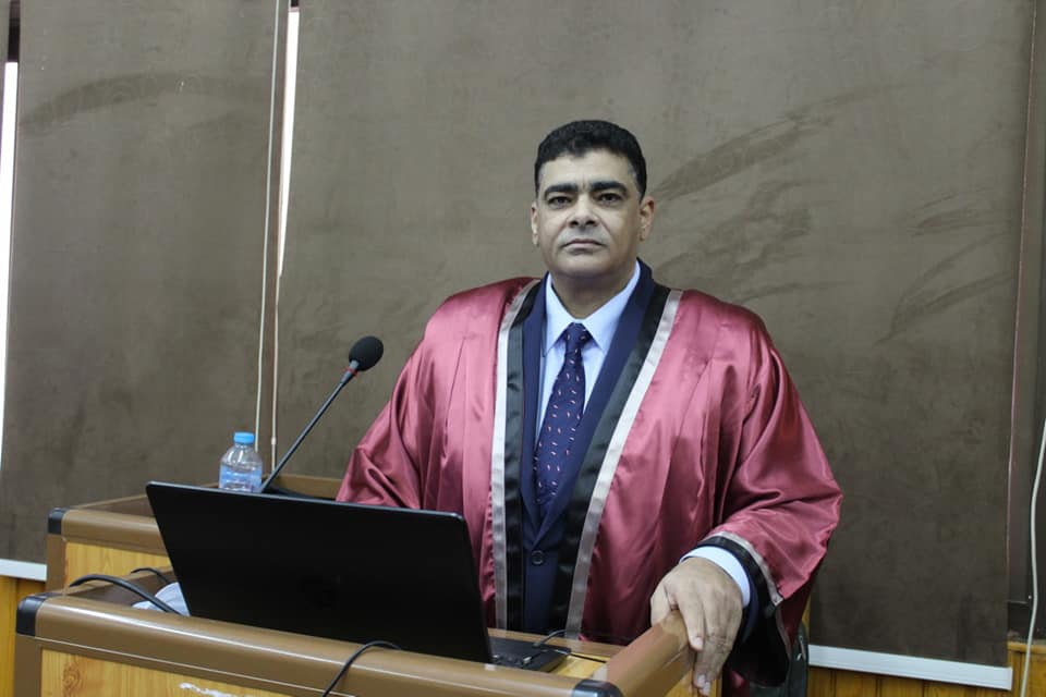 من مناقشة الرسالة