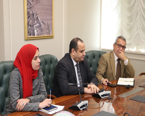 وزير العمل يوجه بتكثيف الجهود في تطوير منظومة تشغيل وحماية العمال