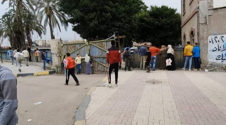 تهافت المواطنين على مكان تصوير مسلسل محمد رمضان