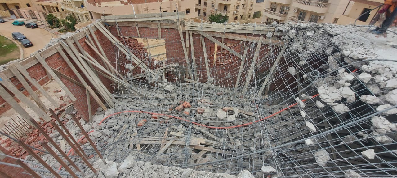 جهاز العبور: ازالة 3 روف وضبط 180 شيشة فى حملة بمعاونة الشرطة..بالصور