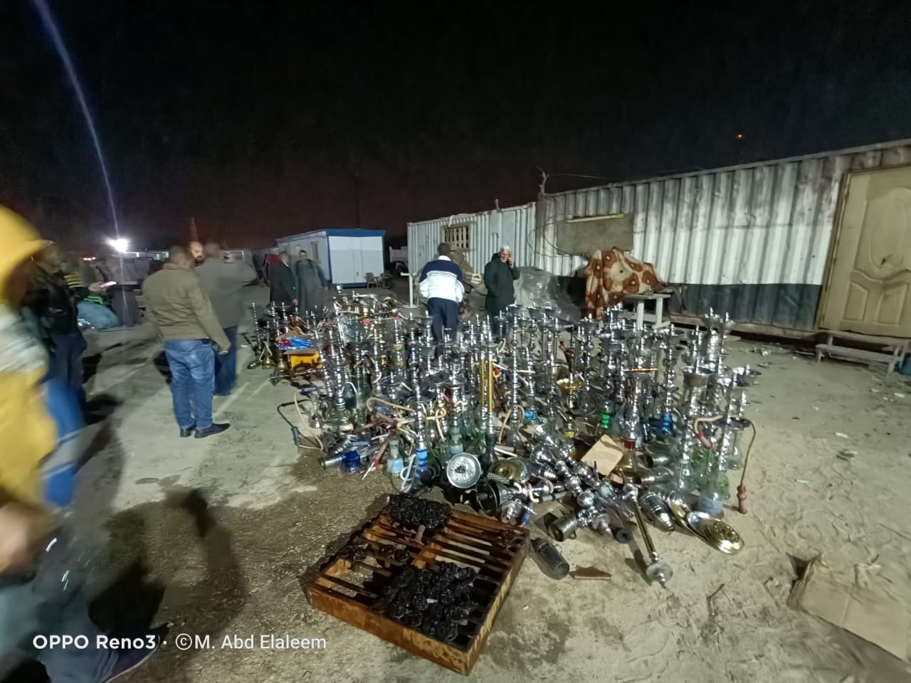 جهاز العبور: ازالة 3 روف وضبط 180 شيشة فى حملة بمعاونة الشرطة..بالصور