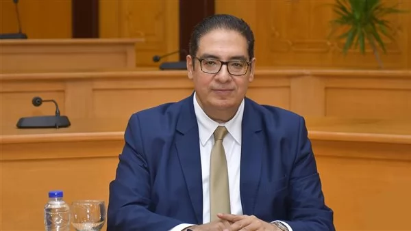 الدكتور محمد سامي عبد الصادق رئيس جامعة القاهرة