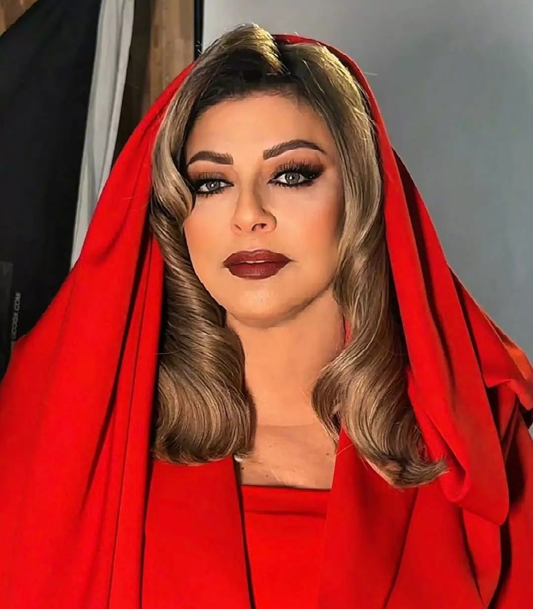 الفنانة هاله صدقى