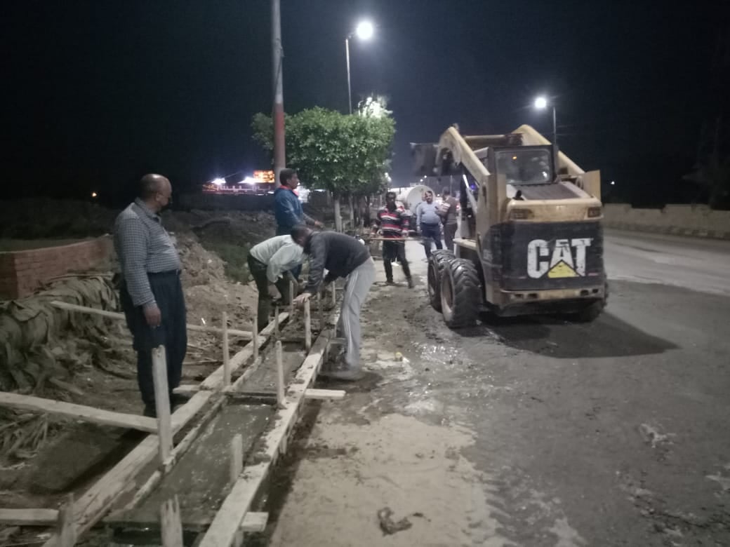 بالصور..رئيس مدينة القنايات تقود حملة لمتابعة أعمال البناء المخالف