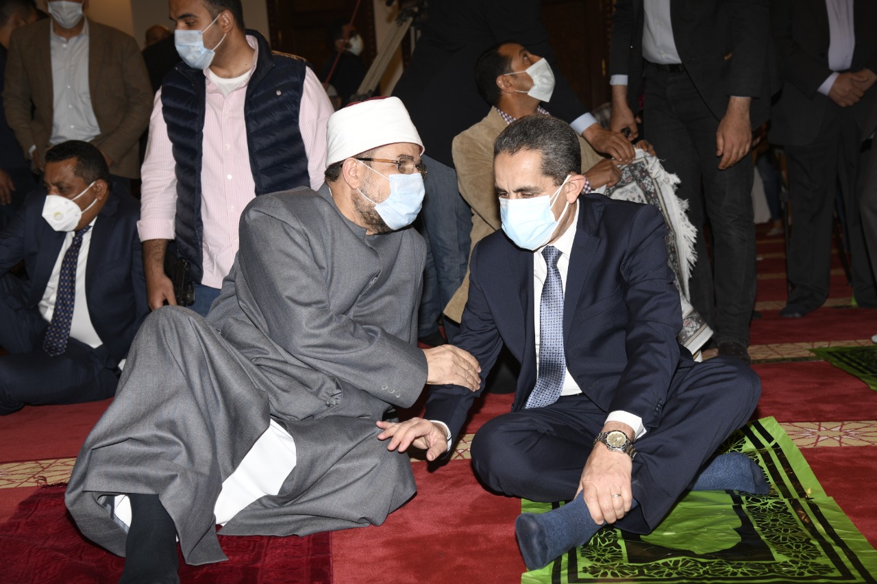 وزير الأوقاف ومحافظ الغربية يفتتحان مسجد الرحمة بمناسبةالعاشر من رمضان -صور