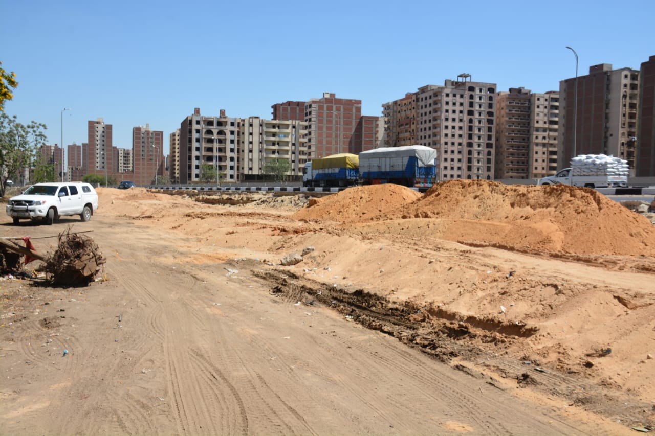     الهجان يتابع تطوير كوبرى عرابى بشبرا الخيمة والنفق اسفل 