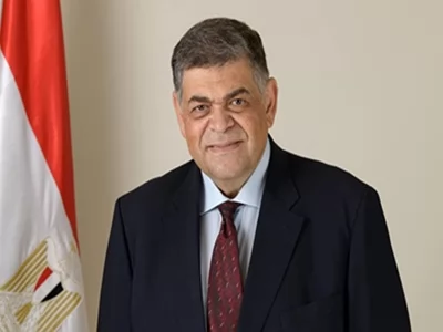 الدكتور أشرف حاتم