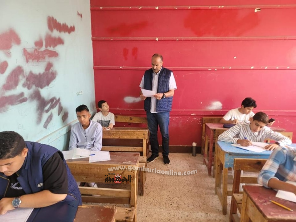 الفولى يتفقد لجان الخطاطبة بالشهادة الإعدادية