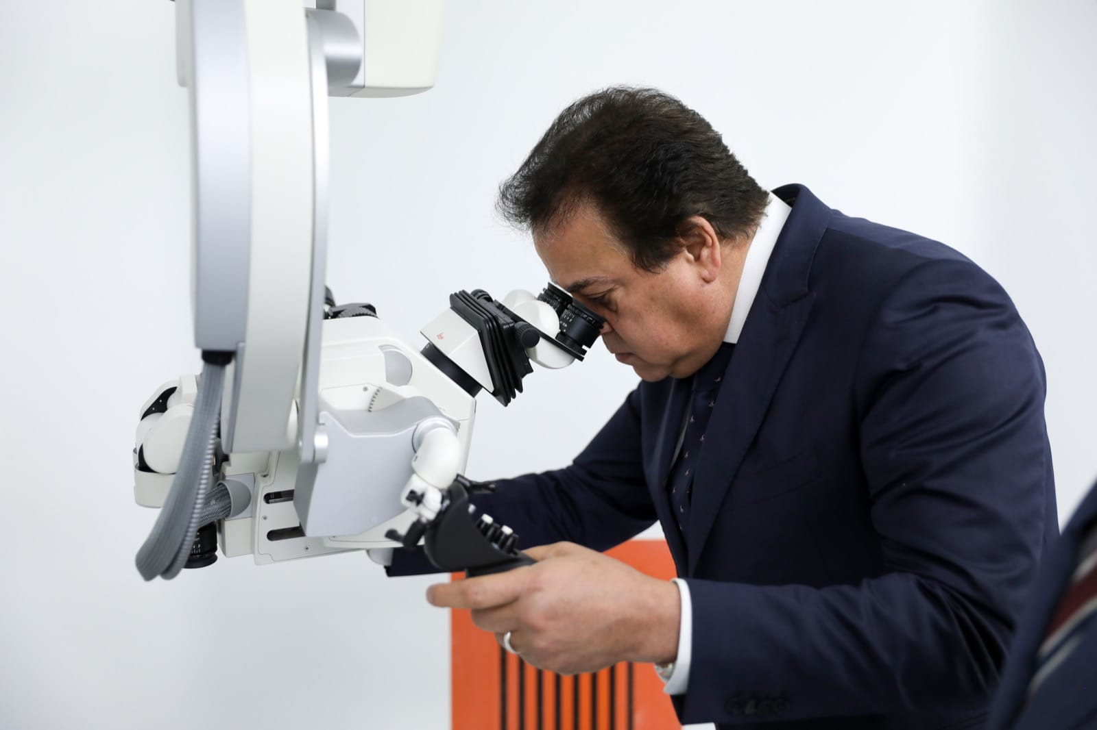 وزير الصحة يتفقد التشغيل التجريبي بمستشفى التأمين الصحي بالعاصمة 