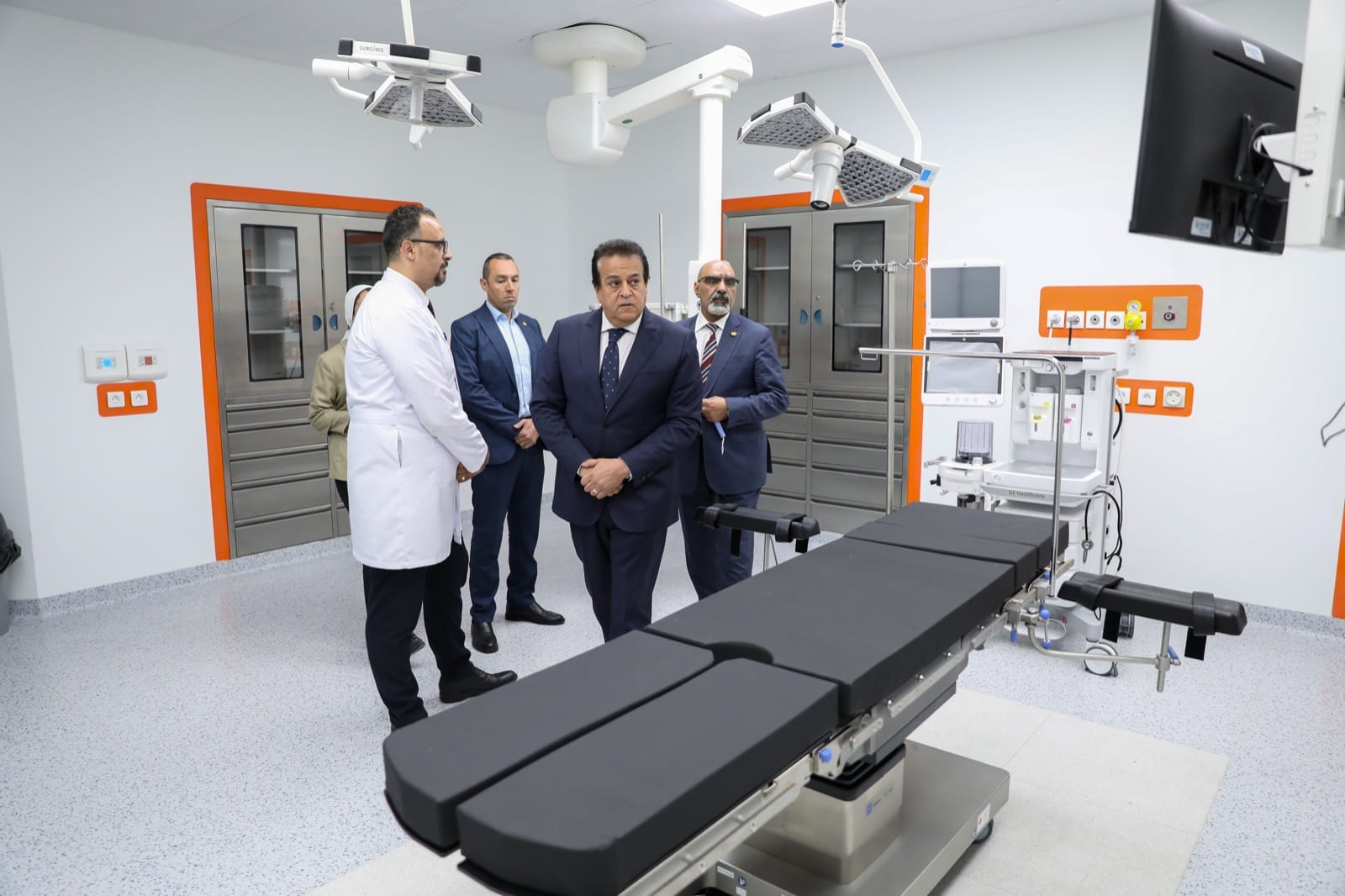 وزير الصحة يتفقد التشغيل التجريبي بمستشفى التأمين الصحي بالعاصمة 