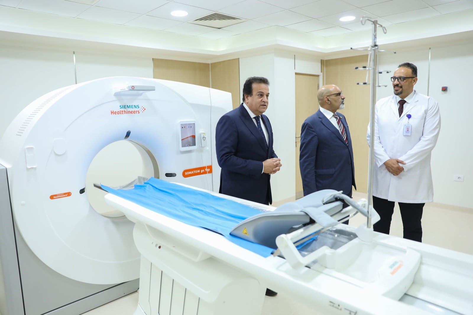 وزير الصحة يتفقد التشغيل التجريبي بمستشفى التأمين الصحي بالعاصمة 