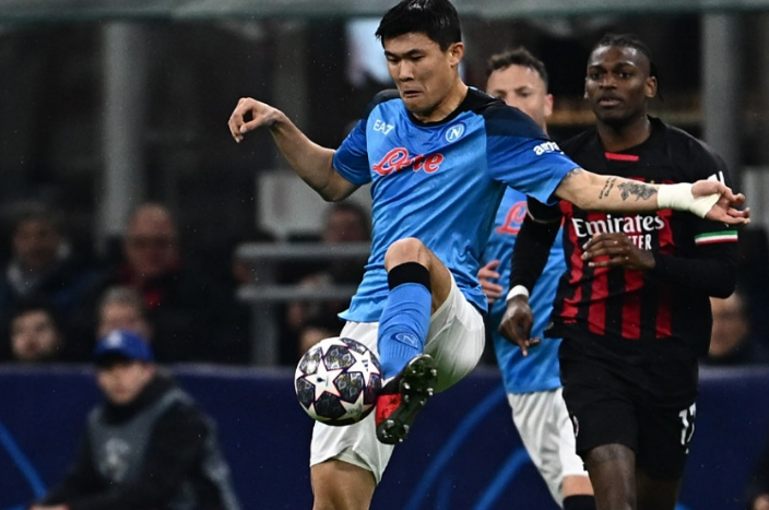 الكورى كيم مين جاي مدافع نابولى