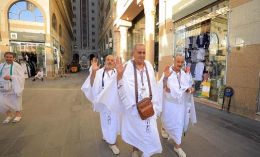 الداخلية : متابعة تفويج حجاج القرعة من المدينة إلى مكة لاستكمال مناسك الحج .. صور 
