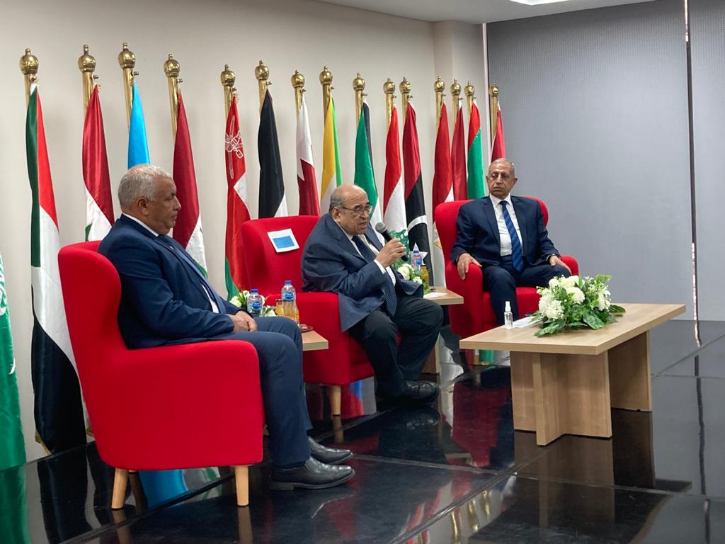   د. الفقي يتفقد مبني الأكاديمية البحرية للعلوم والتكنولوجيا بالعلمين الجديدة