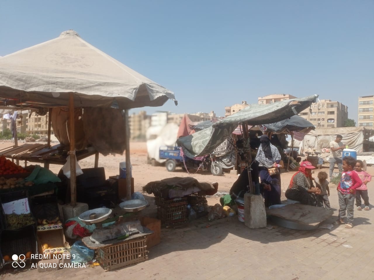 النجار يكلِّف باستمرار إزالة الأسواق العشوائية  بمدينة ٦ أكتوبر