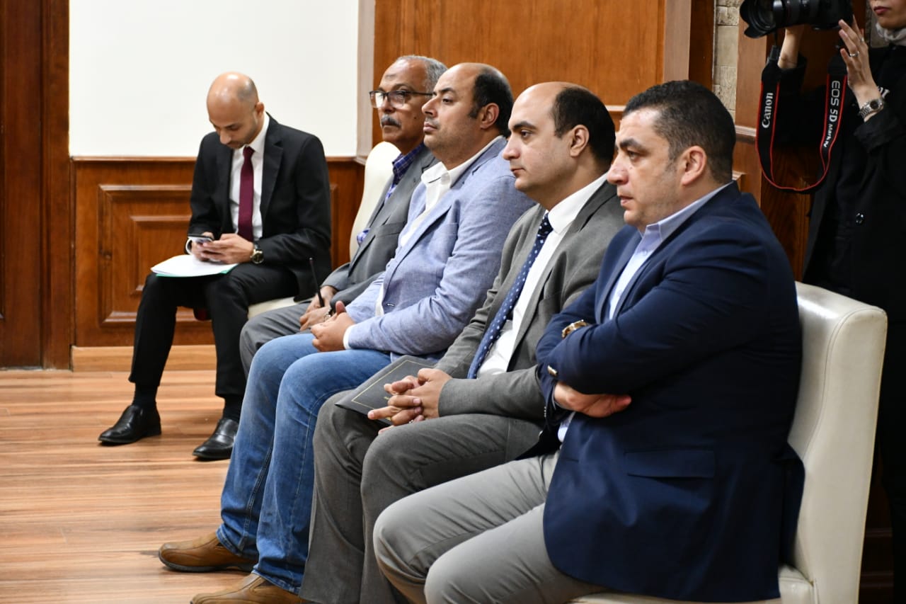 الشباب والرياضة توقع بروتوكول مع المركز المصري للفكر والدراسات الاستراتيجية