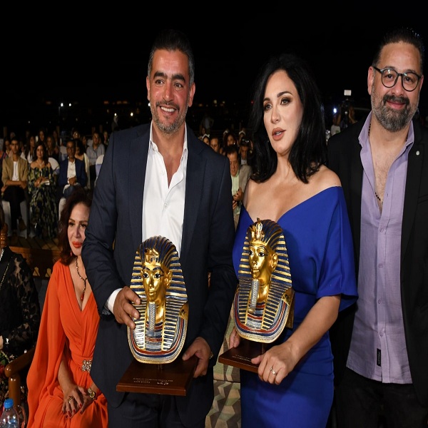 سلاف فواخرجي وهاني سلامة 
