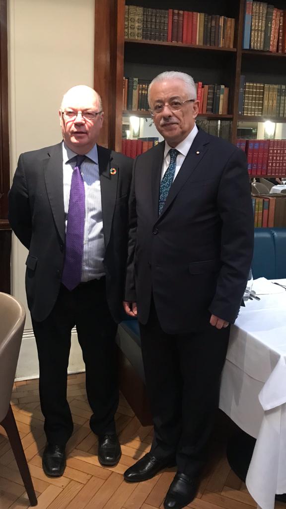 ترحيب بريطاني رسمي بإصلاح التعليم في مصر .. صور