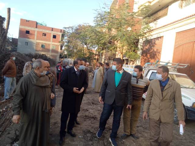 جولة تفقدية للسكرتير العام المساعد على المواقع المقترح تطويرها بأشمون .. صور