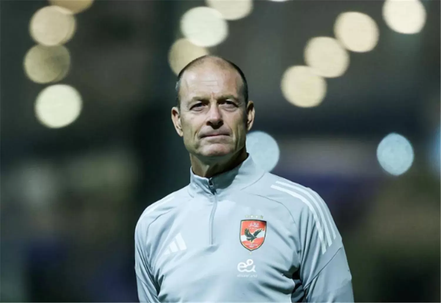 توروب يشيد بأداء نجم الأهلي الجديد 