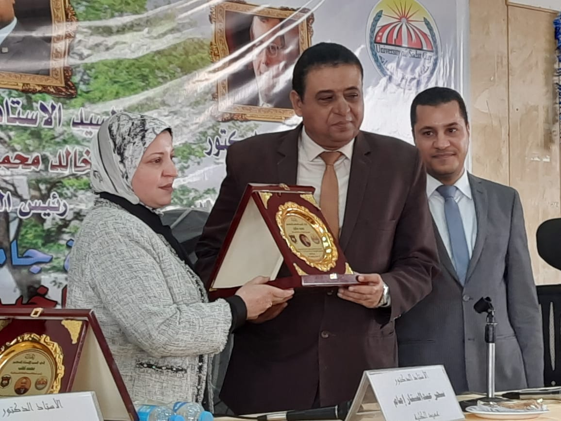 التغيرات المناخية وأثرها على البيئة .. ندوة بكلية الحقوق جامعة السادات