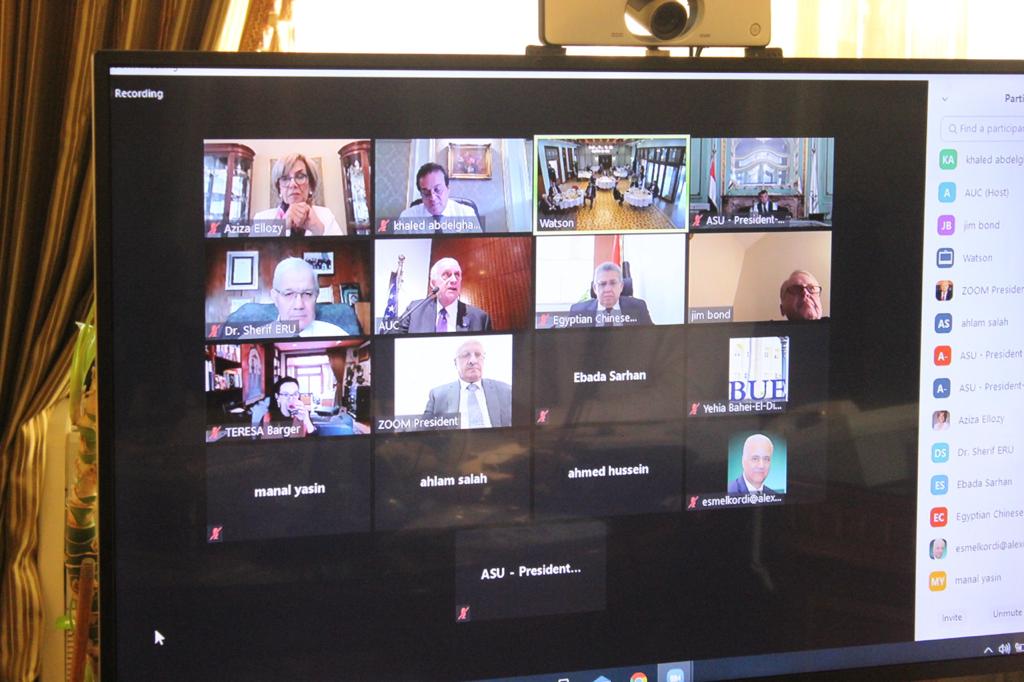 وزير التعليم العالي: تخصيص 100 مليون للبحوث العلمية و 159 تجربة سريرية لمواجهة فيروس كورونا 