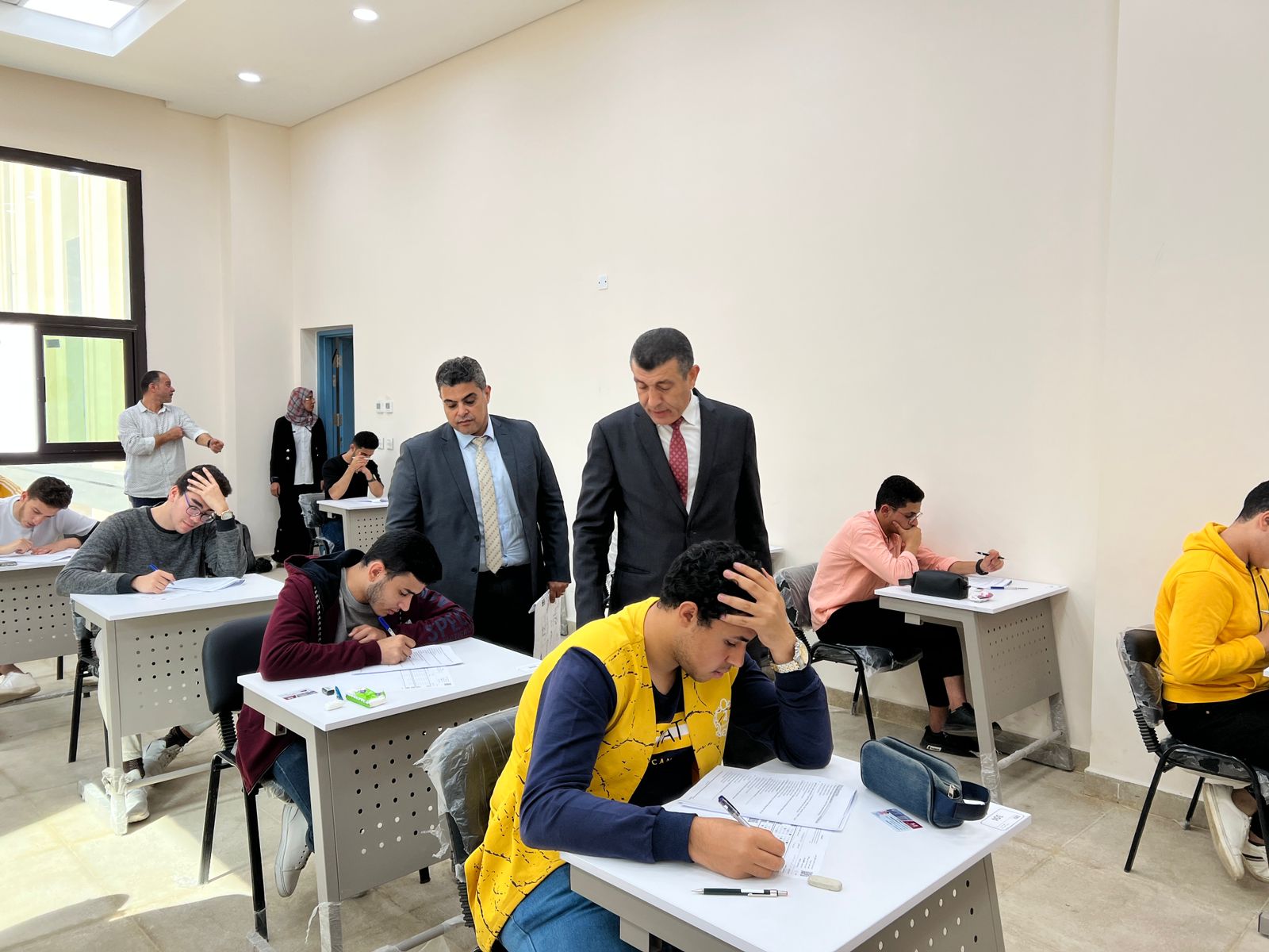 بدء اختبارات منتصف الفصل الدراسي الاول بكلية طب اسنان المنصورة 