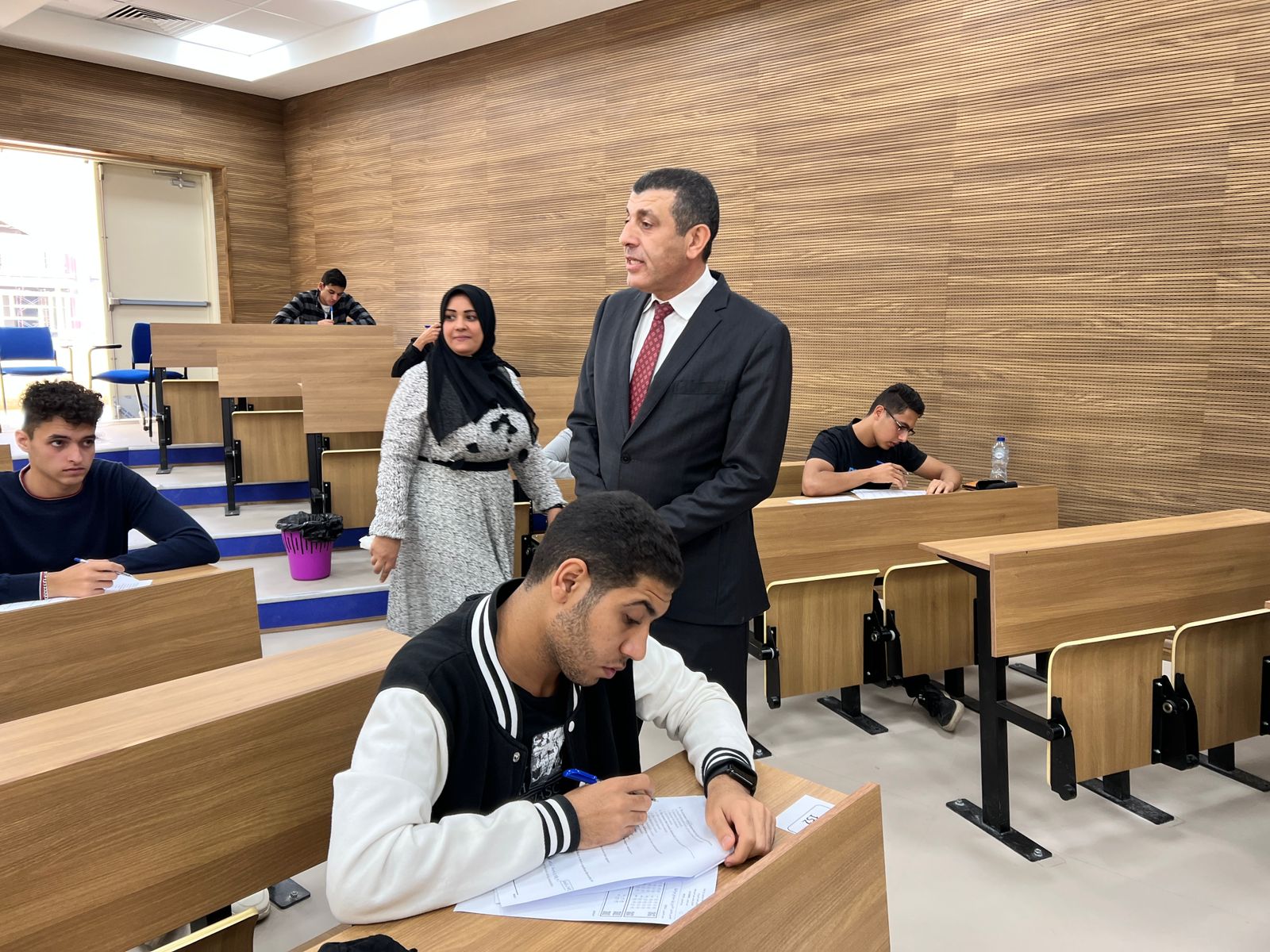 بدء اختبارات منتصف الفصل الدراسي الاول بكلية طب اسنان المنصورة 
